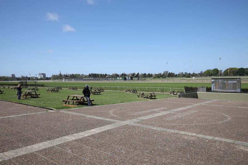 La vuelta de la competencia en San Isidro, en un hipódromo casi vacío