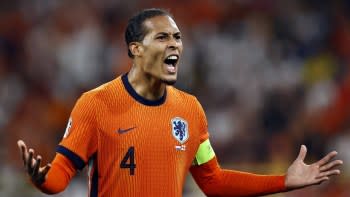 Virgil van Dijk Netherlands England Euro 2024