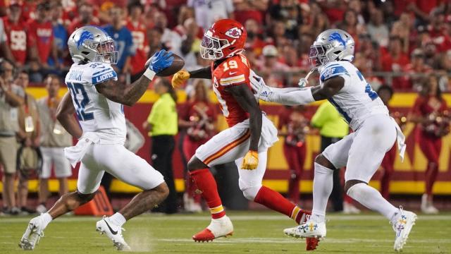 Travis Kelce's NSFW warning to Chiefs fans ahead of Super Bowl 57