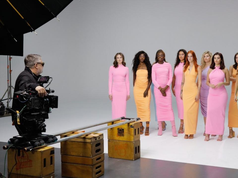 Rankin und die Models bei "Germany's next Topmodel". (Bild: ProSieben/Richard Hübner)