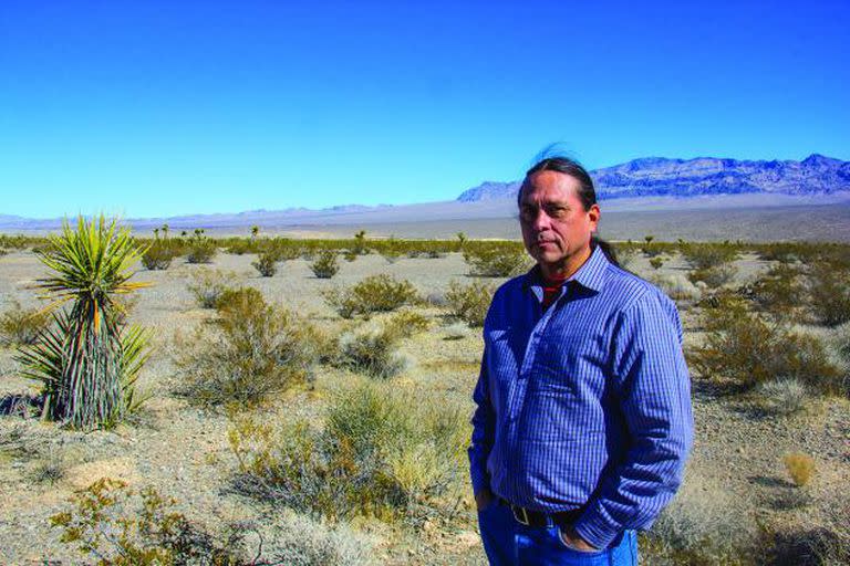 Ian Zabarte, en el desierto de Nevada