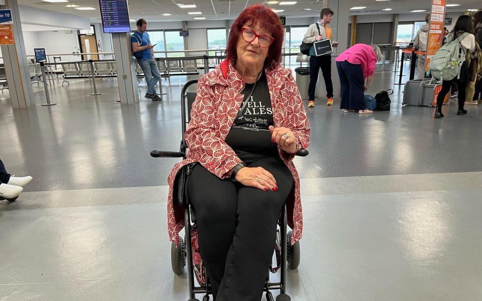 Ms Weir was one of three passengers in wheelchairs using the special assistance service
