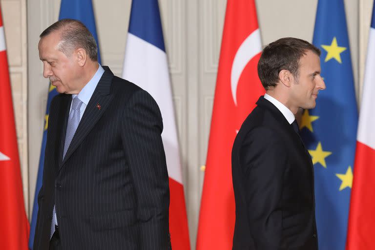 El presidente turco, Recep Tayyip Erdogan, dijo hoy que Francia está atravesando un período riesgoso" porque su mandatario, Emmanuel Macron, "es un problema para el país" del que "debe liberarse lo más pronto posible"