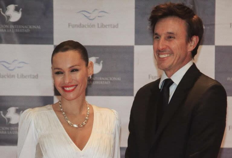 Pampita y Roberto García Moritán asistieron a la cena anual de la Fundación Libertad (Foto: Instagram @pampitaoficial)