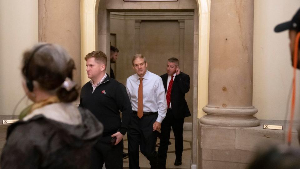 Auch Jim Jordan (Mitte) könnte sich vorstellen, Sprecher zu werden. (Bild: Mark Schiefelbein / AP / dpa)