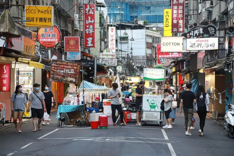 &#x0025b2;&#x0075be;&#x007ba1;&#x005c40;&#x00524d;&#x005c40;&#x009577;&#x008607;&#x0076ca;&#x004ec1;&#x0063a5;&#x0053d7;&#x00300a;NOWnews&#x004eca;&#x0065e5;&#x0065b0;&#x00805e;&#x00300b;&#x0063a1;&#x008a2a;&#x006642;&#x0065b7;&#x008a00;&#x00ff0c;&#x00300c;&#x005e7e;&#x004e4e;&#x006240;&#x006709;&#x004eba;&#x00672a;&#x004f86;&#x004e00;&#x005e74;&#x005167;&#x0090fd;&#x006703;&#x0088ab;&#x00611f;&#x0067d3;&#x00300d;&#x00ff0c;&#x004e14;&#x0053f0;&#x007063;&#x004ee4;&#x004eba;&#x006700;&#x006182;&#x005fc3;&#x007684;&#x005c31;&#x00662f;&#x00516d;&#x005341;&#x006b72;&#x004ee5;&#x004e0a;&#x004eba;&#x0053e3;&#x0063a5;&#x007a2e;&#x0075ab;&#x0082d7;&#x006bd4;&#x004f8b;&#x004ecd;&#x004e0d;&#x00591a;&#x003002;&#x00ff08;&#x005716;&#x00ff0f;&#x008a18;&#x008005;&#x008449;&#x00653f;&#x0052f3;&#x00651d;&#x00ff09;