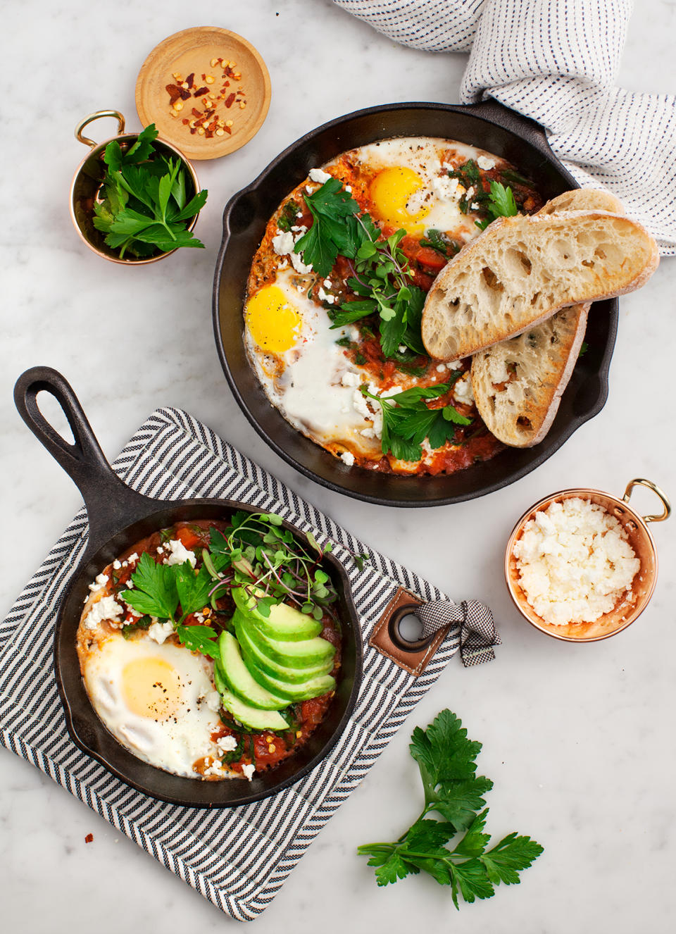 Shakshuka with spinach & harissa