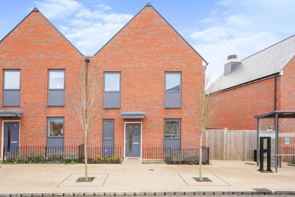 This three-bedroom end-of-terrace house is in Elmsbrook, the UK’s first eco town. 