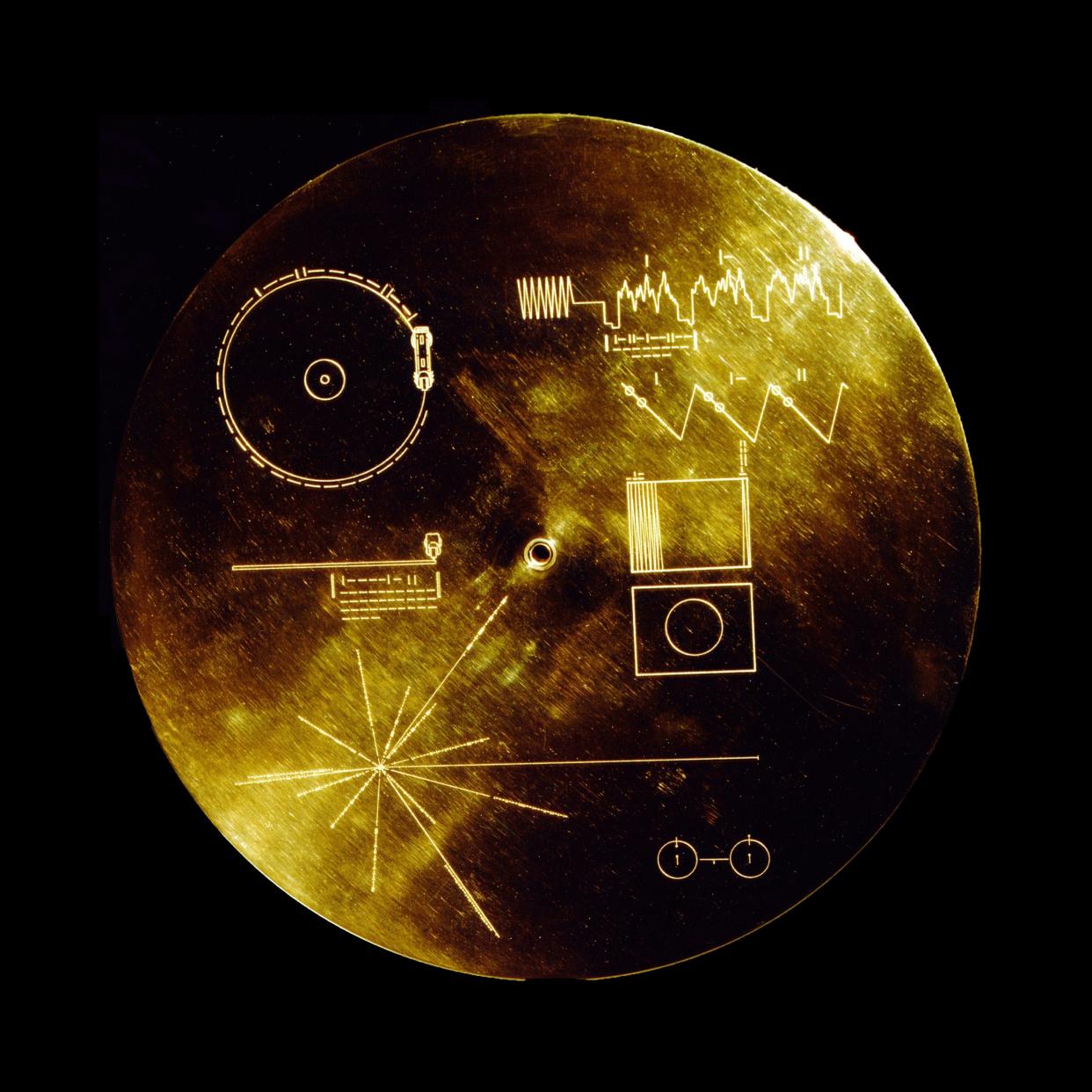 Gold plated Voyager 1 and 2 record