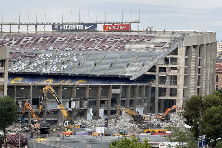Así está una de las tribunas del Camp Nou tras el inicio de la remodelación