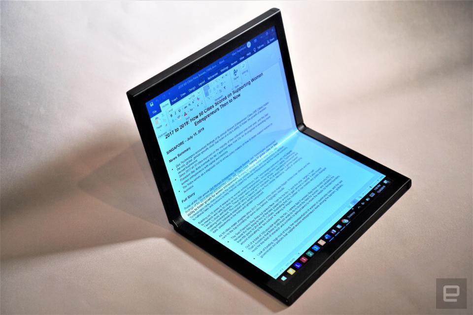 Dell "Concept Ori" folding tablet PC hands-on at CES 2020