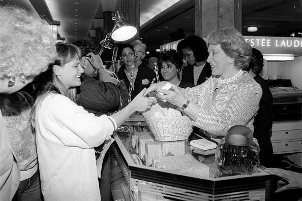 1989 Estee Lauder stopped by the Macy's in Herald Square unannounced to see a place setting she designed for a store promotion on September 13, 1989 in New York. (Photo by Fairchild Archive/Penske Media via Getty Images)