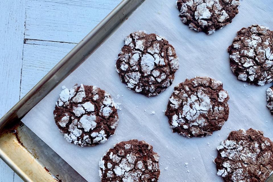 Chocolate Crinkle Cookies