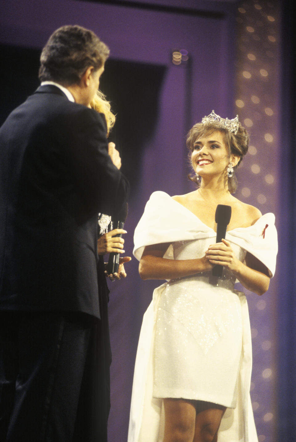 Leanza Cornett and Regis Philbin in 1994 Miss America Pageant, Atlantic City, New Jersey (Photo by: Joe Sohm/Visions of America/Universal Images Group via Getty Images)