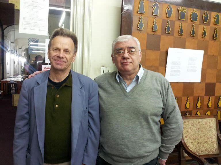 Luis Scalise, reconocido cronista de ajedrez, con el gran maestro sueco Ulf Andersson.