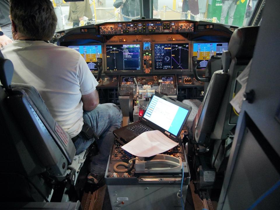 Boeing 737 Max Cockpit