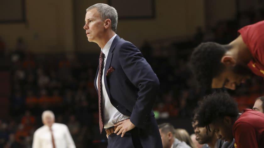 Southern California's head coach Andy Enfield reacts to a call during the first half of an NCAA coll