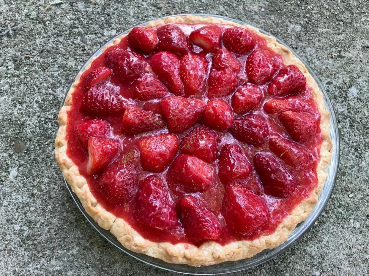 Fresh strawberry pie