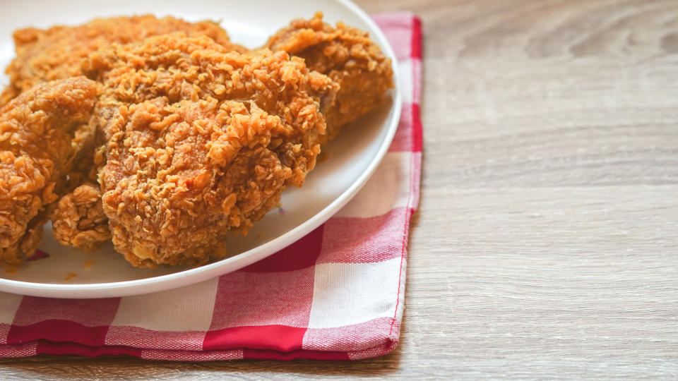 Schoko-Minz-Soße zum frittierten Huhn? Gibt's in Südkorea bei KFC. (Symbolbild: Getty Images)