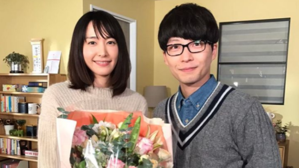 新垣結衣、星野源合作《月薪嬌妻》結緣閃婚。（圖／翻攝自新垣結衣IG）