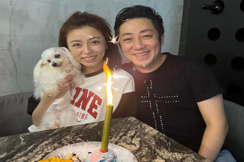 ▲艾成7月才與妻子王瞳慶祝結婚2週年。（圖／翻攝自艾成的異想世界臉書）