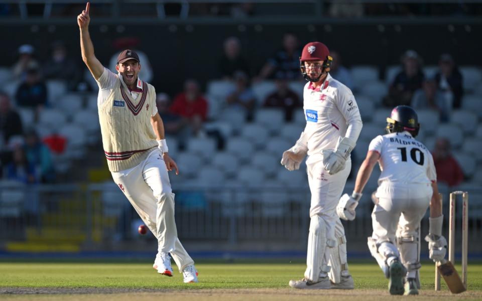 Watch: Lancashire benefit from 'shocker of a decision' after run-out blunder by umpire