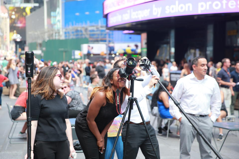 Solar eclipse fever: Americans witness the celestial event