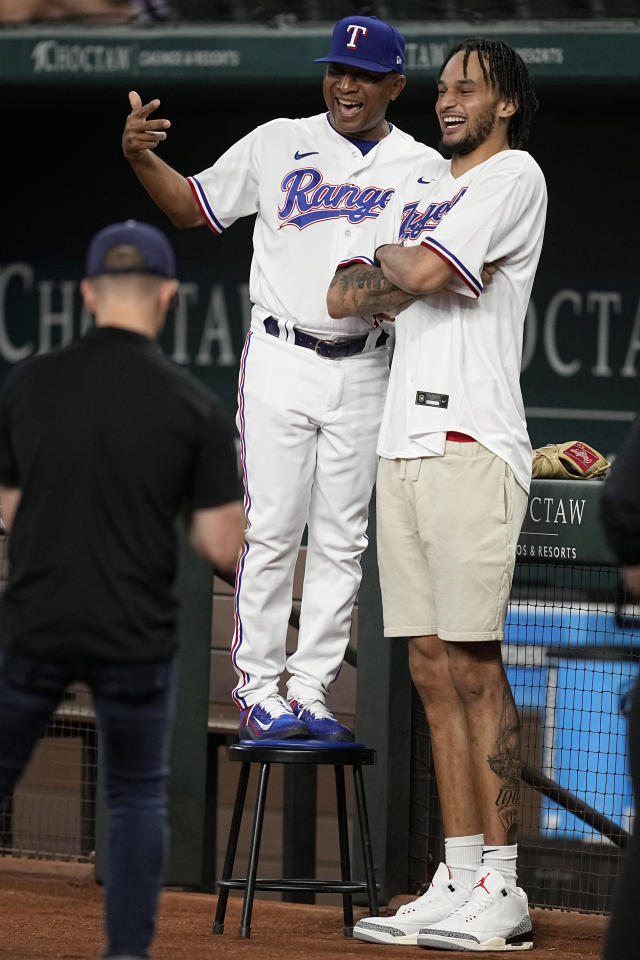 Scherzer sharp as Rangers beat A's for 8th straight win - CBS Texas