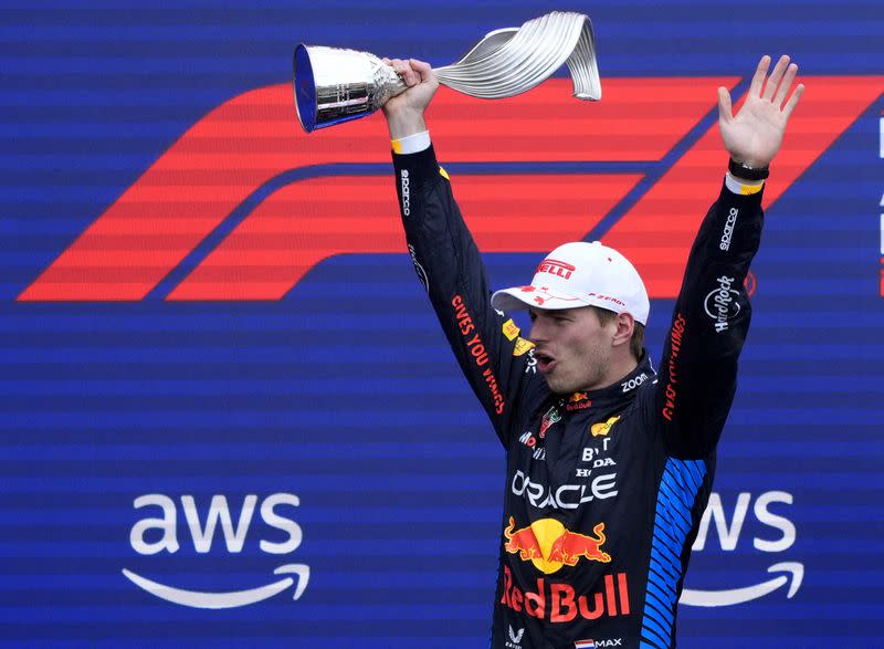 Foto del domingo del piloto de Red Bull Max Verstappen celebrando tras ganar el GP de Canadá