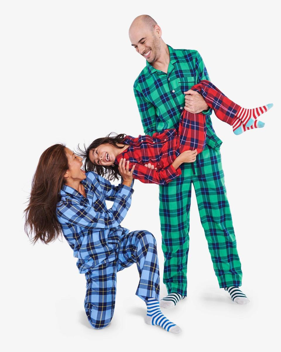 matching family holiday pajamas