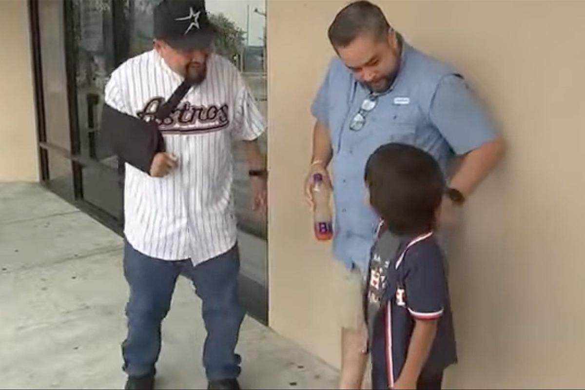 Minute Maid Park Employee loses engraved Houston Astros ring on Father's Day