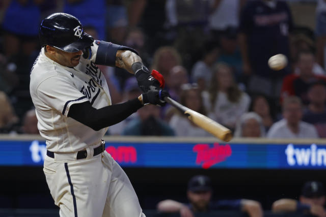 Mariners get early start on Father's Day, keep collecting ties in