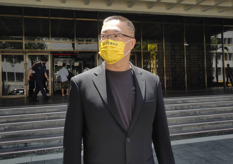 名嘴朱學恒（圖）遭控強吻一名女性民意代表，向台北地檢署告發自己。台北地檢署23日偵查終結，依強制猥褻罪起訴朱學恒。（中央社資料照）