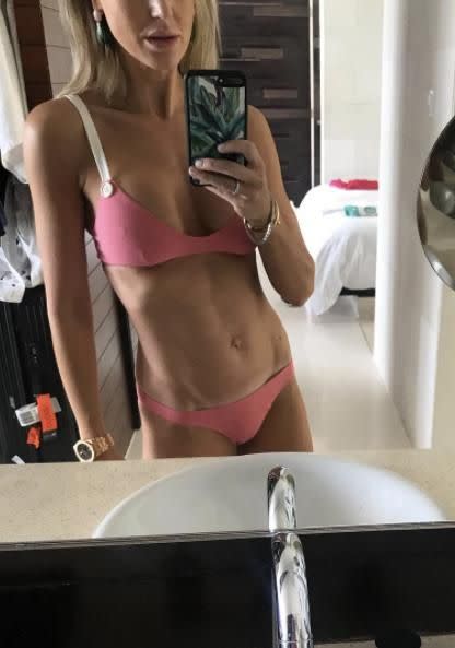 Roxy looked incredible showing off her abs in a mirror selfie. Source: Instagram