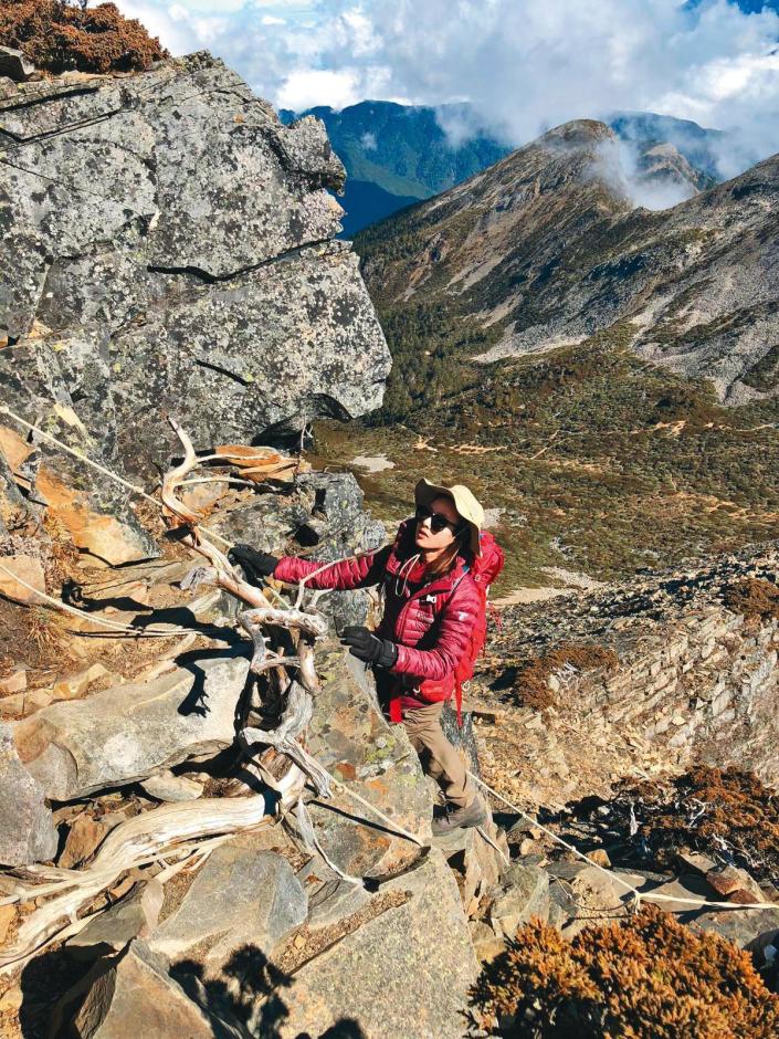 房思瑜近年熱愛登山，曾遇到大雨、雷擊和失溫等驚險狀況。（TVBS提供）