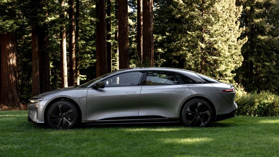 2024 lucid air