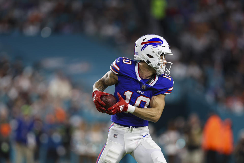 MIAMI GARDENS, FL - JANUARY 07: Khalil Shakir #10 of the Buffalo Bills runs the ball during an NFL football game against the Miami Dolphins at Hard Rock Stadium on January 7, 2024 in Miami Gardens, Florida. (Photo by Perry Knotts/Getty Images)