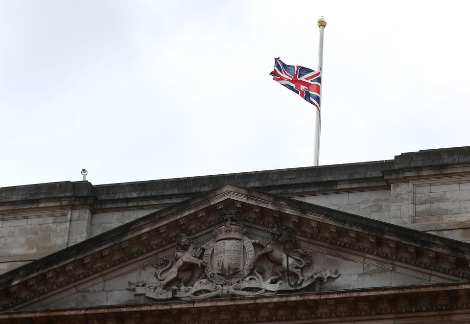 Image: View of Buckingham Palace after Prince Philip has died in London (Hannah McKay / Reuters)