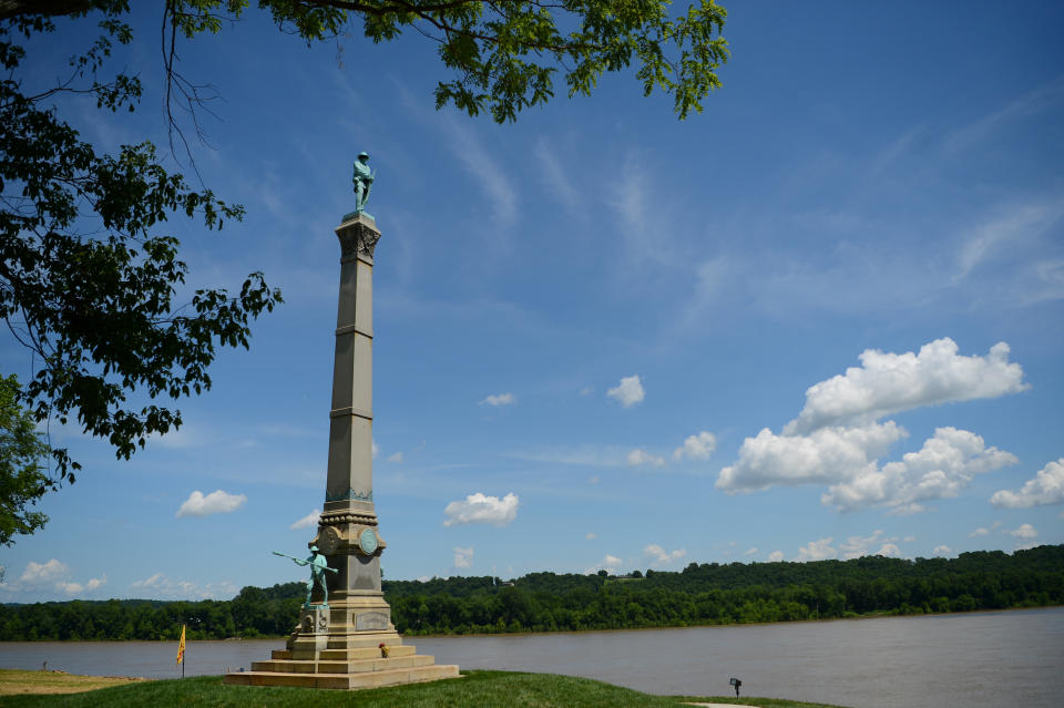 A memorial to Confederate soldiers stands on the banks of the Ohio River in Brandenburg, Kentucky. The memorial was recently removed from the campus of the University of Louisville. (Photo: Bryan Woolston / Reuters)