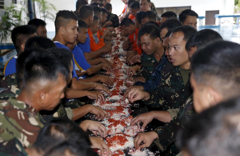 Typhoon Koppu pounds the Philippines