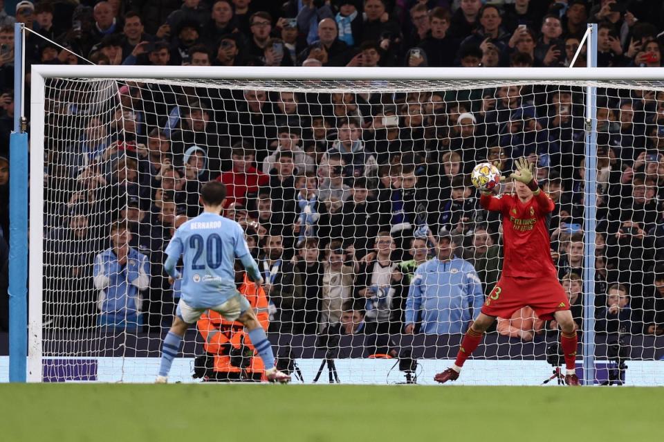 Silva saw his penalty easily saved (Getty Images)