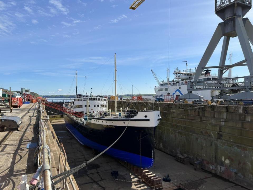 Daily Echo: The Steamship Shieldhall en dique seco en Falmouth