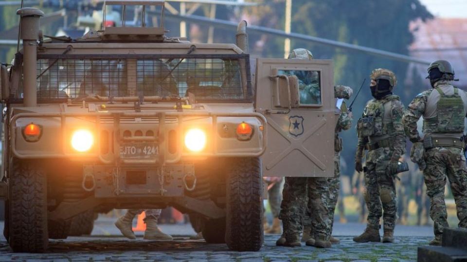 Fuerzas Armadas en zona roja mapuche