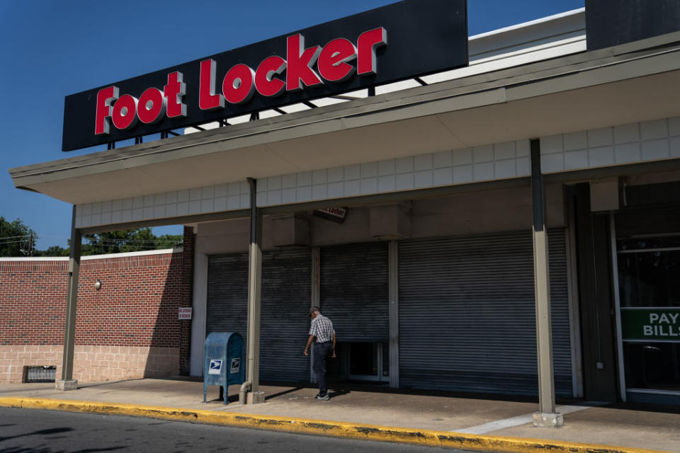 非「一元店」亦有大量關門案例，Foot Locker也大量關店