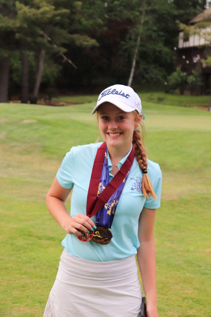 Our Lady of Mercy junior Julia Zigrossi left the NYSPHSAA Girls Golf Championships with three medals. Zigrossi earned a Federation medal and an NYSPHSAA medal for placing fourth overall as an individual. She won another NYSPHSAA medal for helping Section V place third as a team.