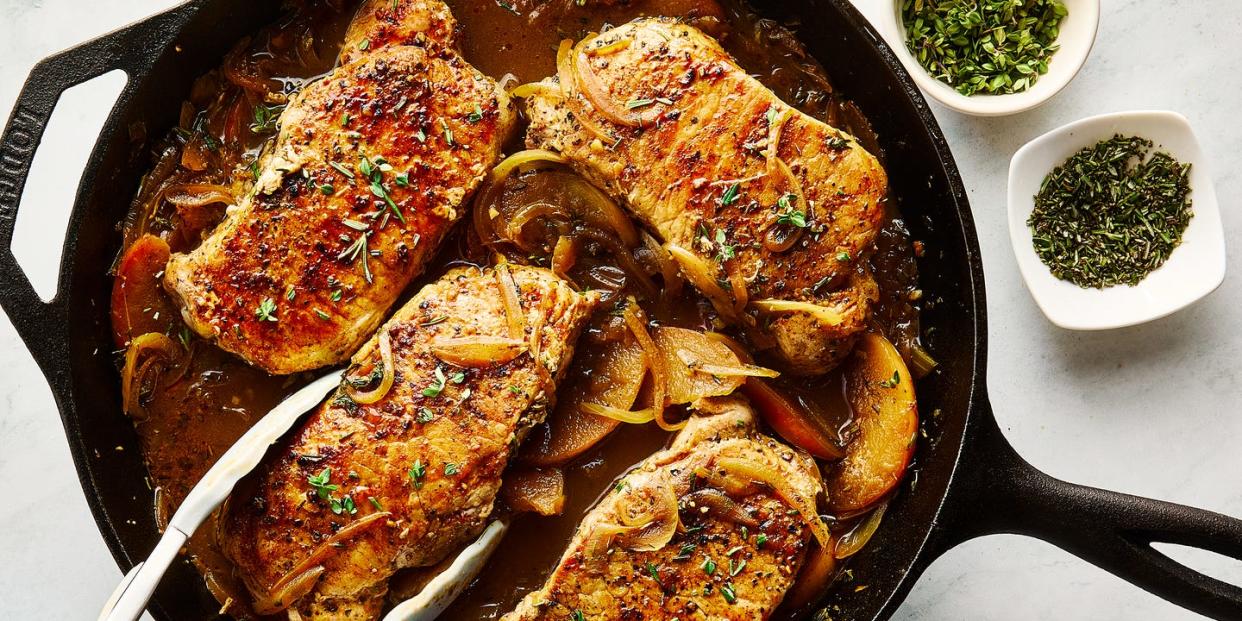 pork chops with apples and onions