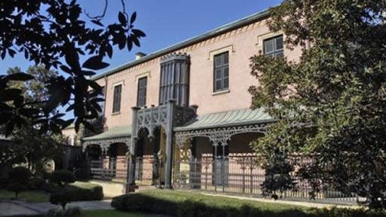 The Green-Meldrim House is shown before its 2009 restoration.