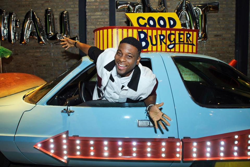 Kel Mitchell is all smiles at Nickelodeon’s screening of <em>All That</em> and <em>Good Burger</em> at the Chop Shop on Saturday in Chicago. 
