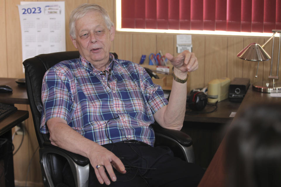 Marion County Record Publisher Eric Meyer speaks with reporters about the aftermath of a police raid on his newspaper's office and his home, Monday, Aug. 14, 2023, in Marion County, Kan. Meyer has fielded offers of help from around the U.S., and the Society of Professional Journalists has pledged $20,000 to the paper's legal defense. (AP Photo/John Hanna)