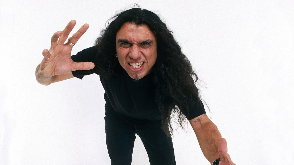  Tom Araya 